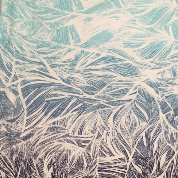 Alia - Petite Medium - Picture 3 of 5